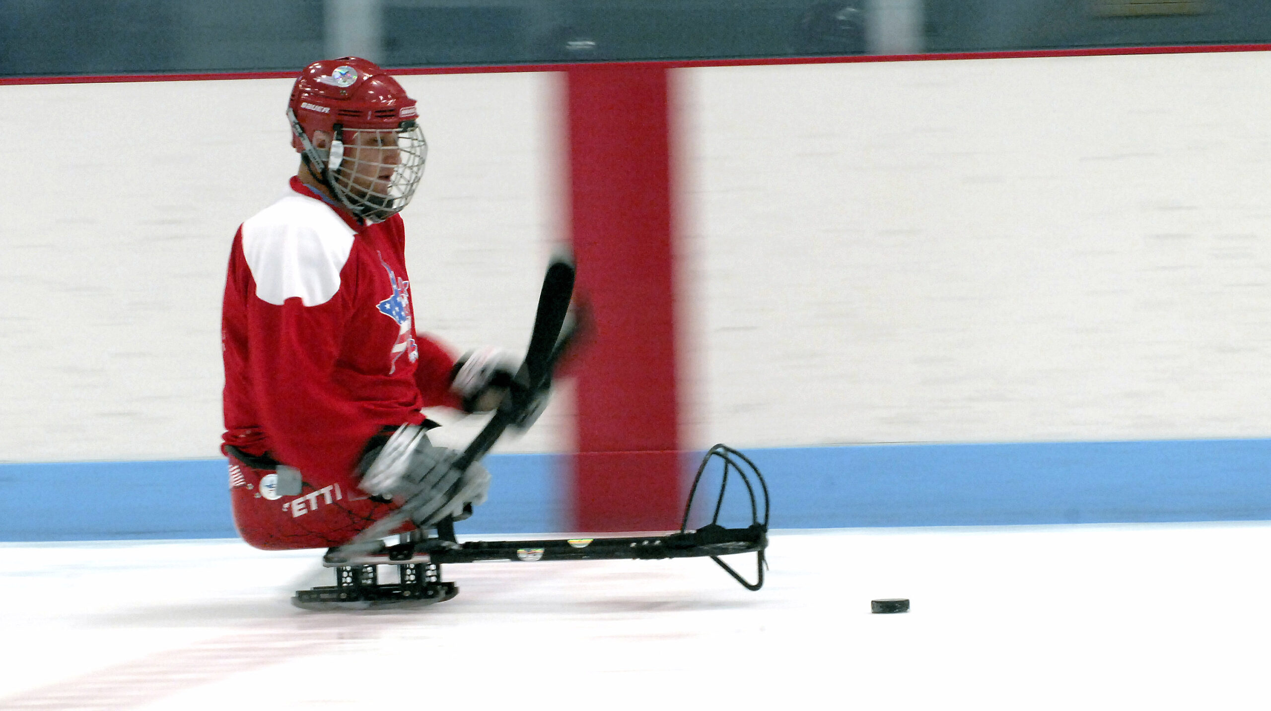 You are currently viewing Exploring the World of Ice Hockey Sleds: A Guide to Different Types