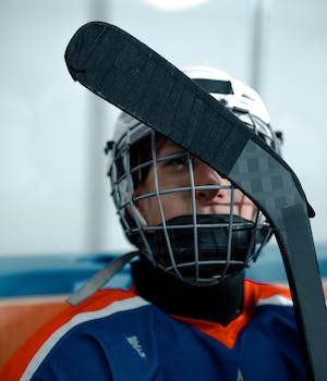 Mastering the Art of Taping: A Guide to Taping Your Hockey Stick Blade